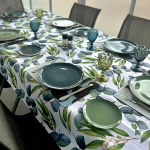 Eucalyptus & Seed Pods